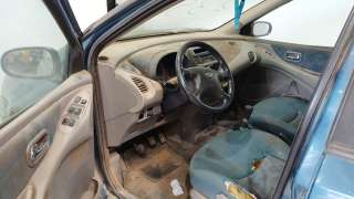 nissan almera tino (v10) 1998-2006 del año 2002