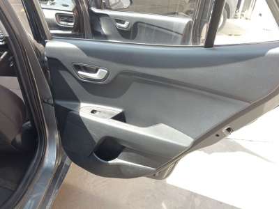 Recambio de elevalunas trasero derecho para kia stonic (yb) 2017- 1.2 cvvt referencia OEM IAM 83402H8100  