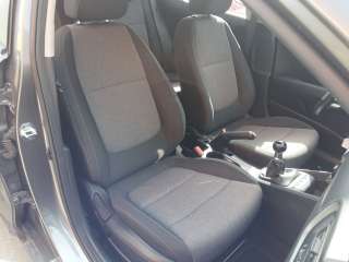 Recambio de juego asientos completo para kia stonic (yb) 2017- 1.2 cvvt referencia OEM IAM 88160H8020SJG  
