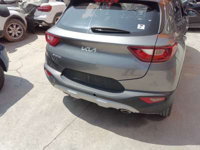 Recambio de refuerzo paragolpes trasero para kia stonic (yb) 2017- 1.2 cvvt referencia OEM IAM 86631H8410  