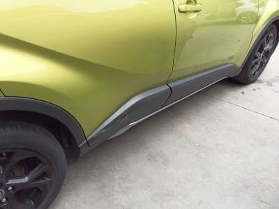 Recambio de estribos laterales para toyota c-hr (_x1_) 2016- 1.8 hybrid (zyx10_, zyx11_) referencia OEM IAM 75851F4010  