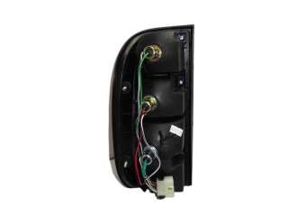 Recambio de piloto trasero derecho para ford ranger (er) 1999- referencia OEM IAM UH7751150A 103F10281710 