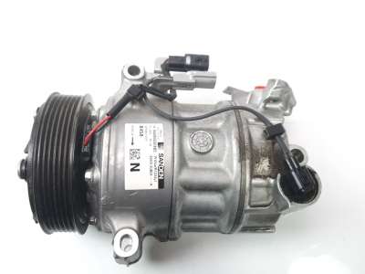 Recambio de compresor aire acondicionado para renault captur ii 2019- techno referencia OEM IAM 926006UB0A  