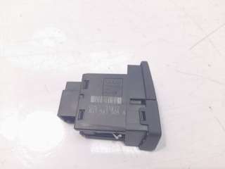 Recambio de warning para audi q3 (8ug) 2014-2018 attraction quattro referencia OEM IAM 8U1941509  