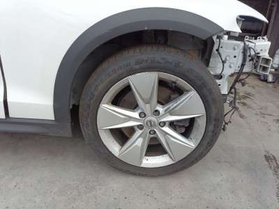 Recambio de llanta para volvo v60 ii cross country (227) 2018- d4 awd referencia OEM IAM 31680200  