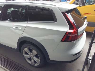 Recambio de puente trasero para volvo v60 ii cross country (227) 2018- d4 awd referencia OEM IAM 32331539  
