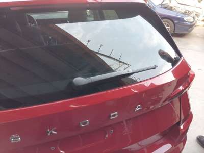 Recambio de brazo limpia trasero para skoda kamiq (nw4) 2019- 1.0 tsi referencia OEM IAM 6R6955707B  