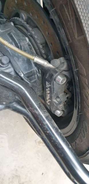 Recambio de pinza de freno trasera para triumph rocket 3 2019- r referencia OEM IAM T2021604  
