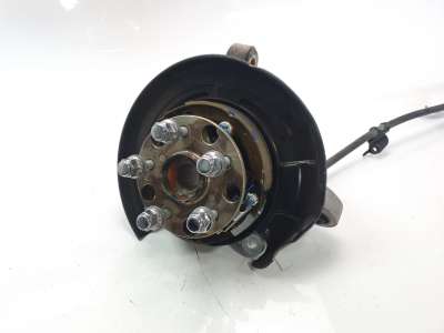 Recambio de mangueta trasera izquierda para toyota yaris 2017- referencia OEM IAM 5726190118  