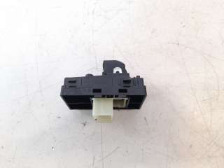 Recambio de mando elevalunas trasero derecho para kia xceed 2019- drive referencia OEM IAM 40B5221500  