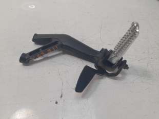 Recambio de estribo lateral para yamaha yzf-r 7 2023- yzf-r 7 referencia OEM IAM B3L2744100  