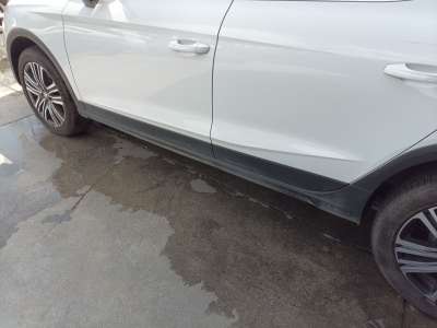 Recambio de estribos laterales para seat arona (kj7, kjp) 2017- 1.6 tdi referencia OEM IAM 6F9853851  