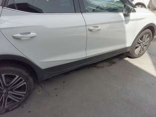 Recambio de estribos laterales para seat arona (kj7, kjp) 2017- 1.6 tdi referencia OEM IAM 6F9853852  