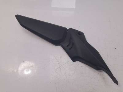 Recambio de moldura para honda cbr 650r 2018- cbr 650r referencia OEM IAM 83511MKYD500  