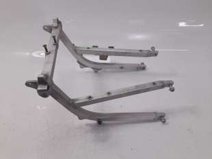 Recambio de subchasis trasero para suzuki gsx-r 600/750/1100 (1989-2000) 1989- referencia OEM IAM 4120033E20000  