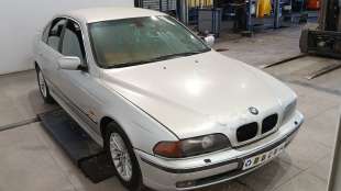 bmw 5 (e39) 1995-2003 del año 1999