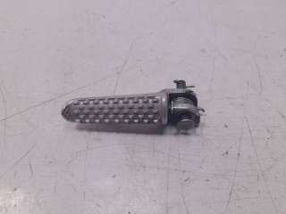 Recambio de estribera derecha para honda cbr 650r 2018- cbr 650r referencia OEM IAM 50660MKND50  