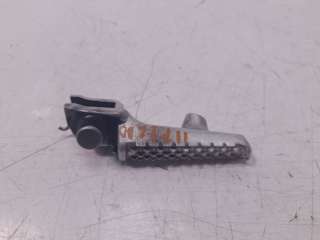 Recambio de estribera derecha para honda cbr 650r 2018- cbr 650r referencia OEM IAM 50660MKND50  