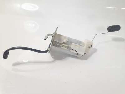 Recambio de bomba combustible para kawasaki z ( - 899cc) - z 650 referencia OEM IAM 490400754  