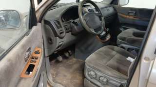 kia carnival ii (gq) 1999-2007 del año 2002