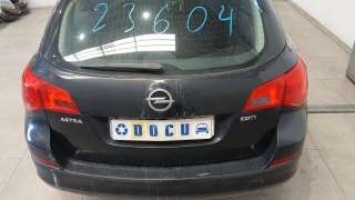 opel astra j sports tourer (p10) 2010-2015 del año 2011