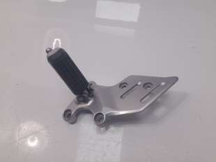 Recambio de estribo lateral para yamaha tracer 900 2018- referencia OEM IAM B5U2746100 B7N2744300  2