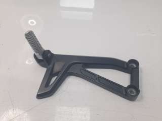 Recambio de estribo lateral para yamaha tracer 900 2018- referencia OEM IAM B5U2741L00  