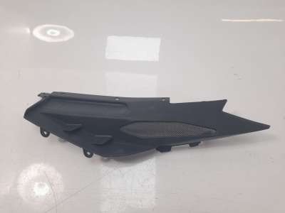 Recambio de moldura para yamaha mt-09 (7.2013) 2013-2020 referencia OEM IAM BS22174100  