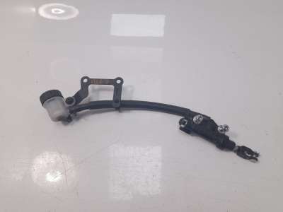 Recambio de bomba freno para yamaha tracer 900 2018- referencia OEM IAM 56P2583V00  