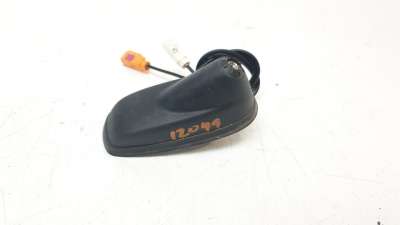 Recambio de antena para citroën c3 2016- feel pack referencia OEM IAM 9850775480  