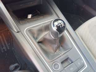 Recambio de pomo palanca cambio para seat leon sportstourer (kl8, kld) 2020- 2.0 tdi referencia OEM IAM 5FB711113J  