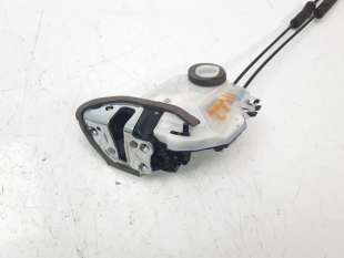 Recambio de cerradura puerta trasera izquierda para toyota rav4 2018- referencia OEM IAM 6906048060  