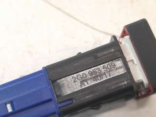 Recambio de warning para volkswagen polo 2017- edition referencia OEM IAM 2G0953509  