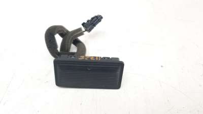 Recambio de maneta exterior maletero / porton para ssangyong tivoli 2015- urban 4x2 referencia OEM IAM 8522035000  