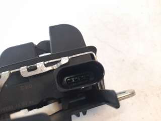 Recambio de cerradura maletero / porton para volkswagen polo 2017- edition referencia OEM IAM 2G6827505B  