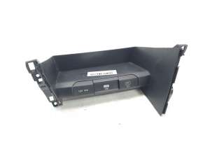 Recambio de moldura para kia xceed 2019- drive referencia OEM IAM 84684J7000  