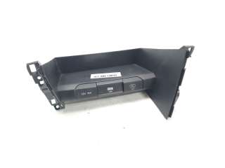 Recambio de moldura para kia xceed 2019- drive referencia OEM IAM 84684J7000  