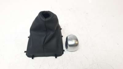 Recambio de pomo palanca cambio para peugeot 308 sw 2014- gt line referencia OEM IAM 9601108980  