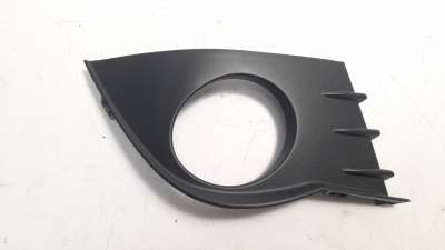 Recambio de rejilla paragolpes derecha para renault clio iii 2005-2016 referencia OEM IAM 7701209034 107194619 RN3252123