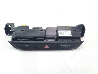 Recambio de warning para kia ceed 2018- 1.0 tgdi cat referencia OEM IAM 93600J7000WK  