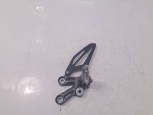 Recambio de estribo lateral para yamaha yzf-r 7 2023- yzf-r 7 referencia OEM IAM B7N2745100   2