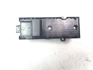 Recambio de mando elevalunas delantero izquierdo para toyota corolla (e21) 2019- hybrid style referencia OEM IAM 8404002490   2