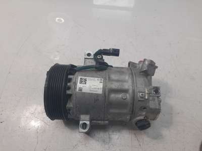 Recambio de compresor aire acondicionado para renault captur ii 2019- techno referencia OEM IAM 926002888R  CAF020117HQ