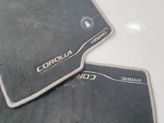 Recambio de juego alfombrillas para toyota corolla (e21) 2019- hybrid style referencia OEM IAM 58510YYV00  