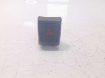 Recambio de warning para seat arona 2017- xcellence referencia OEM IAM 6F0953235  