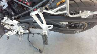 Recambio de estribo lateral para bmw f 900 gs adventure - 895 cm3 referencia OEM IAM 46718564827  