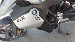 Recambio de moldura para bmw f 900 gs adventure - 895 cm3 referencia OEM IAM 46635A8B451  