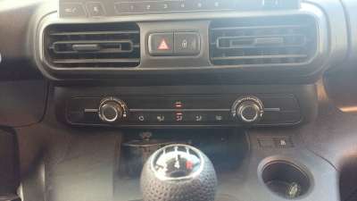 Recambio de mando calefaccion / aire acondicionado para peugeot rifter 2018- 1.5 bluehdi 100 referencia OEM IAM 98340409ZD  