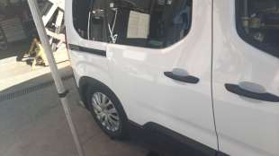 Recambio de cerradura puerta lateral derecha para peugeot rifter 2018- 1.5 bluehdi 100 referencia OEM IAM 9824358480  