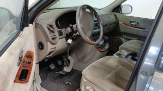 kia carnival ii (gq) 1999-2007 del año 2004